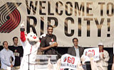 Greg Oden Signs with the Portland Trailblazers